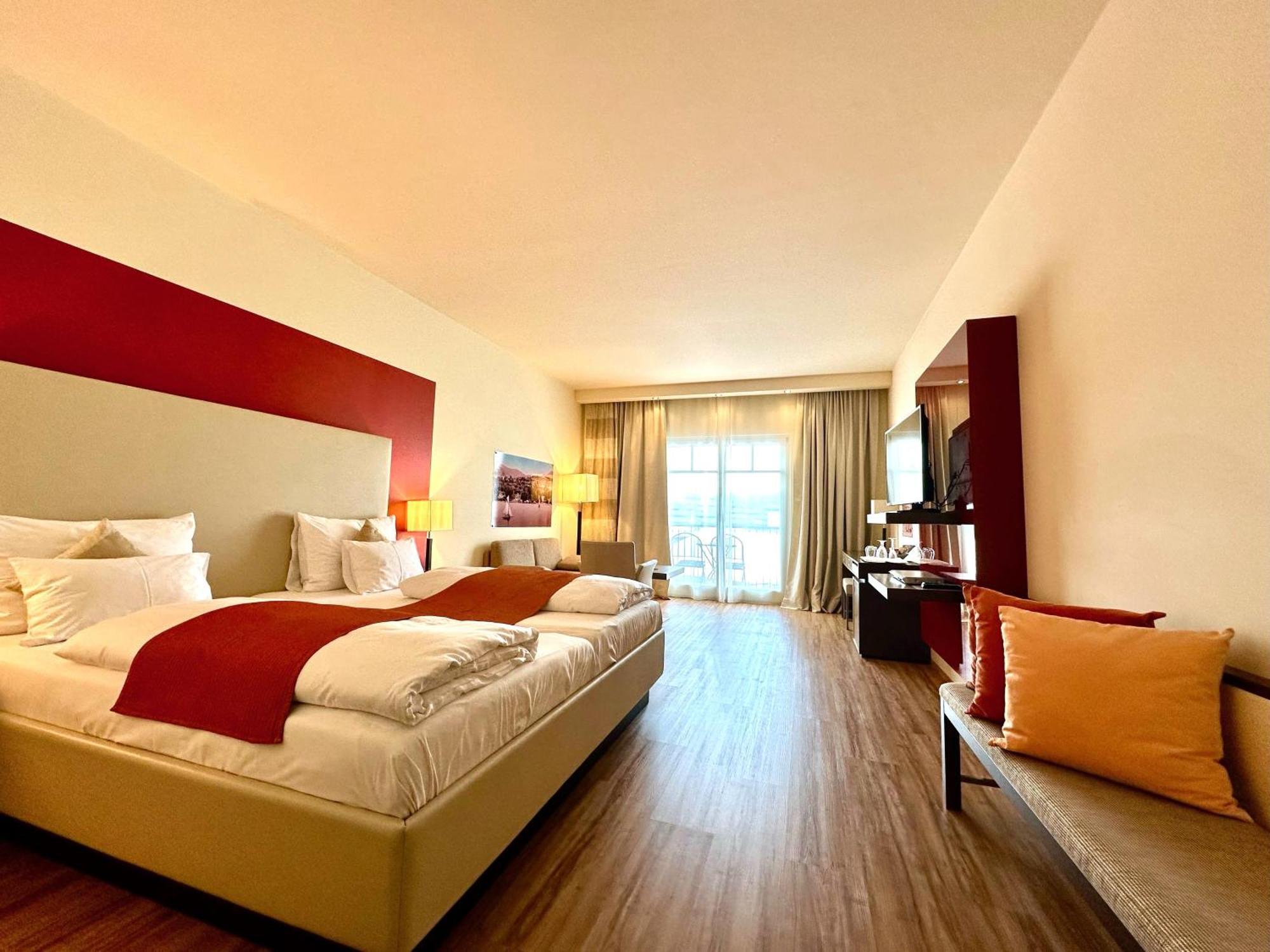 Casinohotel Velden Velden am Wörthersee Eksteriør billede
